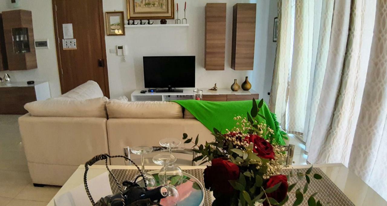 Gianni Holiday Home Pietà Esterno foto