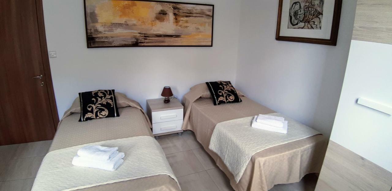 Gianni Holiday Home Pietà Esterno foto